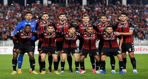 وسط حشود جماهيرية.. اتحاد العاصمة يتوج بالكونفدرالية رغم الخسارة على أرضه